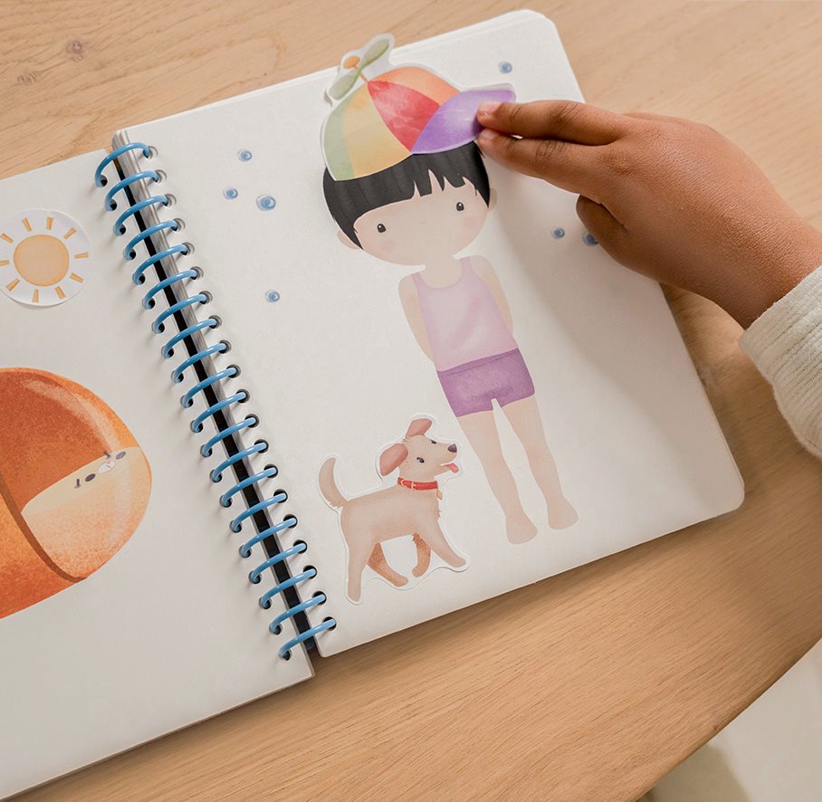 Aankleed- en stickerboek Jim & Friends