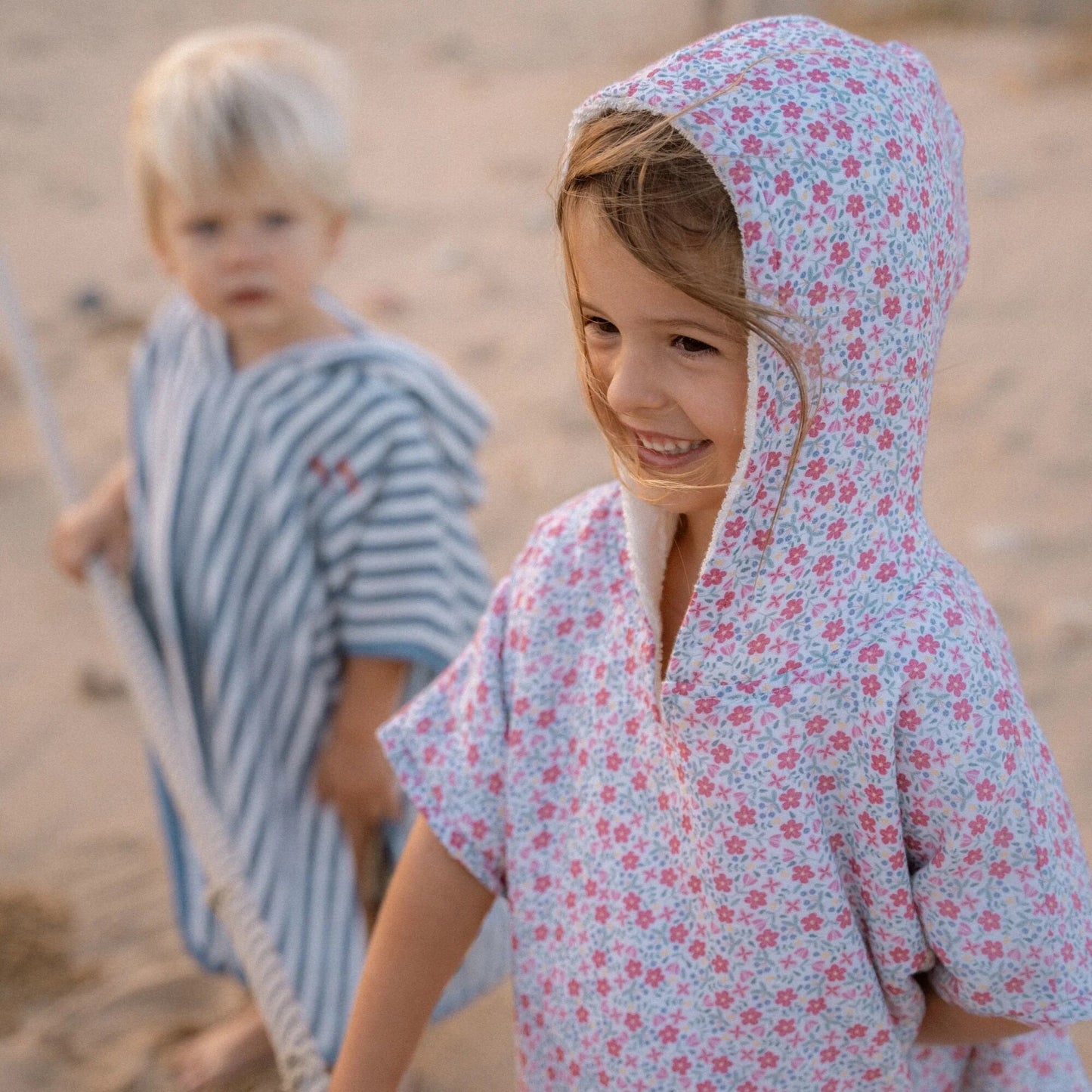 Badponcho - Meerkleurig - Maat one size - Sunny Flowers