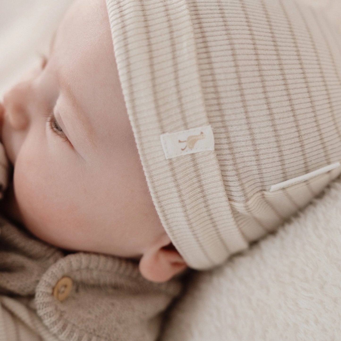 Babymutsje - Beige - Newborn Naturals - Stripe