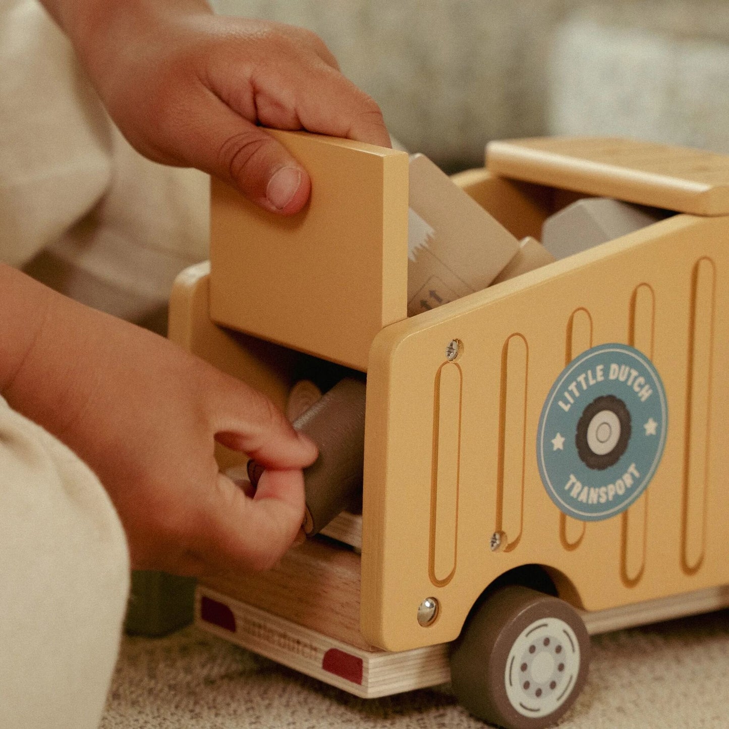 Houten kiepwagen – Meerkleurig – Essentials