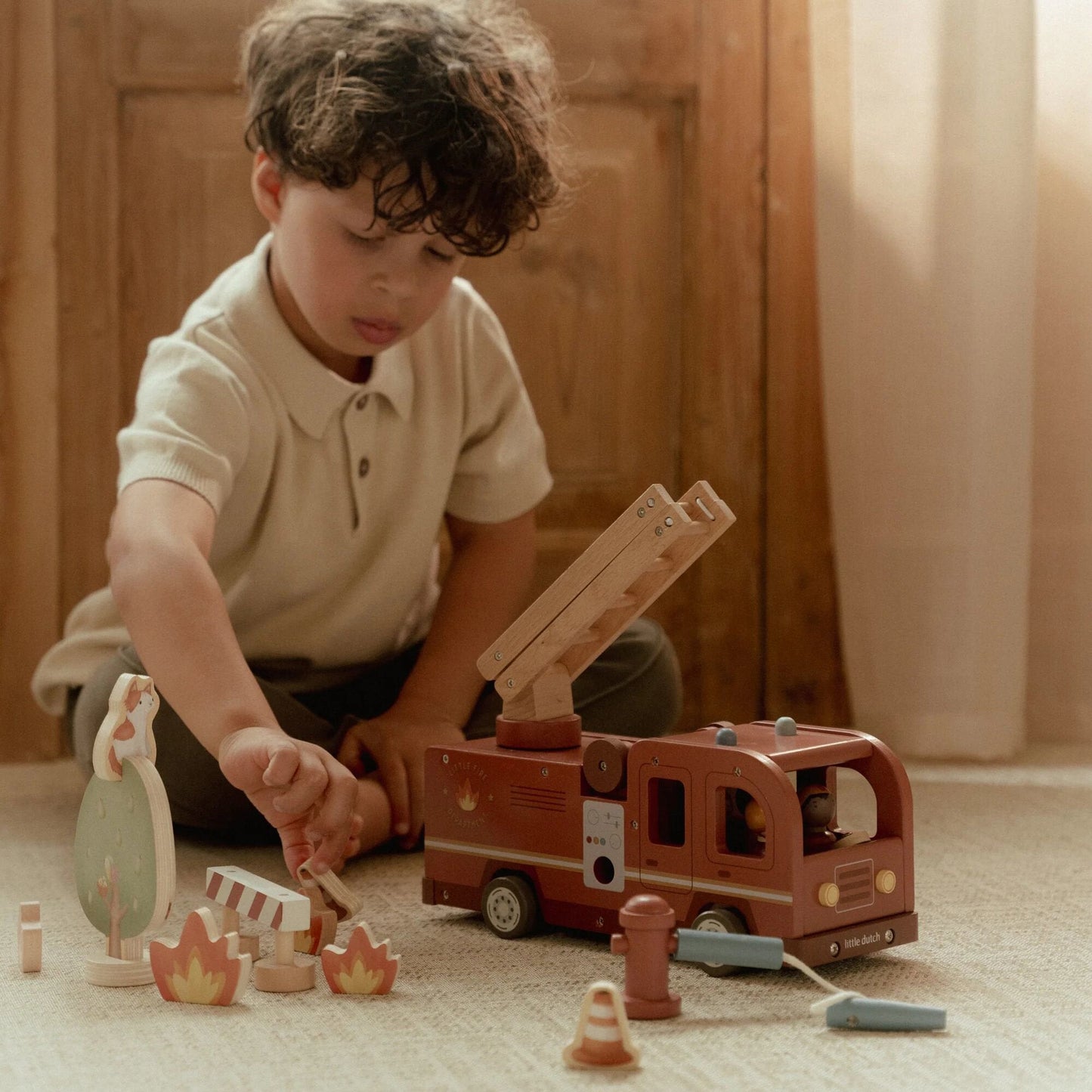 Houten brandweerwagen – Rood – Essentials